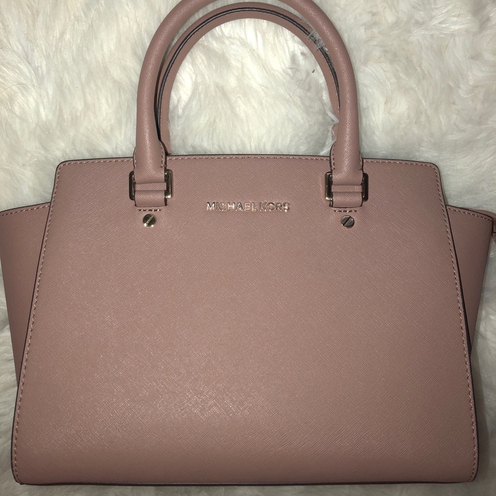 Michael Kors medium Selma.